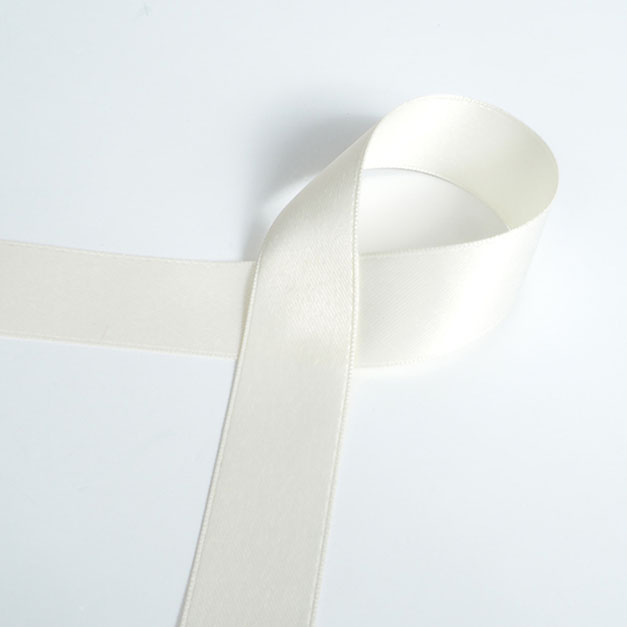 01_ivory_ribbon_ribel_satin_Classic_main.jpg