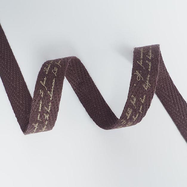 7 羊羹色(ようかんいろ)_アルファベットプリント_ヘリンボーンリボン_ribel.JPG