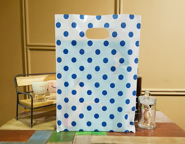 plasticbags3-4.png
